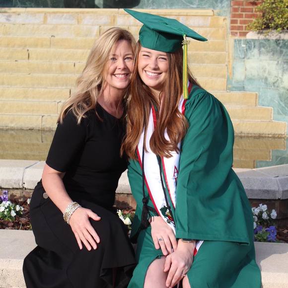 Meet your Posher, Nicki - Picture 1 of 1